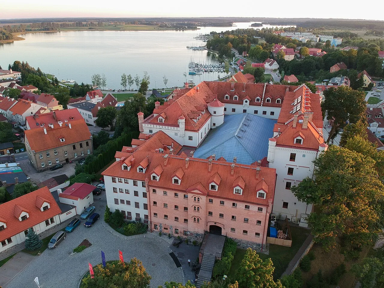 Ryn: spokojniejszy rytm Mazur i dobry punkt na wydarzeniowy weekend